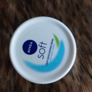 NIVEA Soft Light Moisturizing Cream