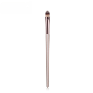 concealer brush